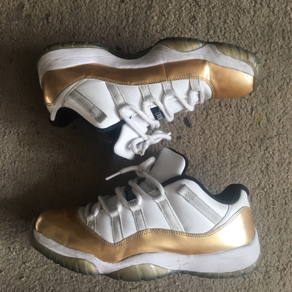 Jordan 11 low closing ceremony